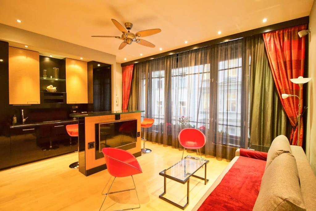 In The Heart Of Apartment *